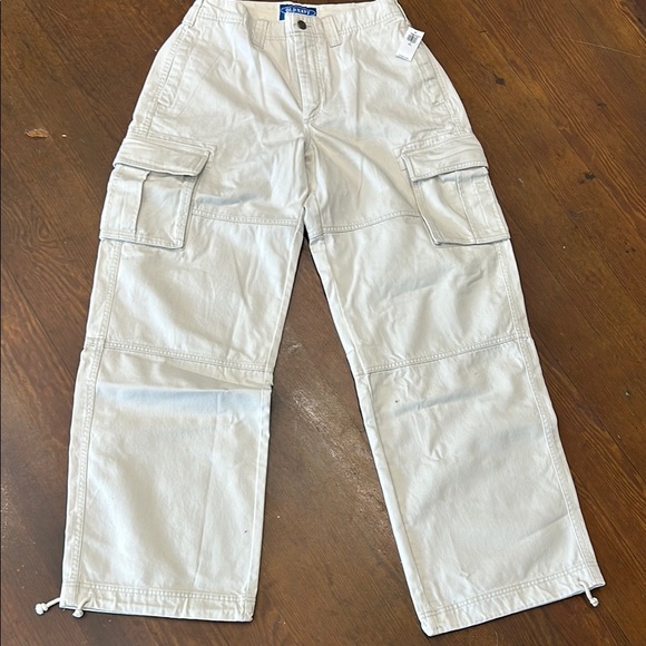 Old Navy Cream Cargo Pants - Picture 1 of 9